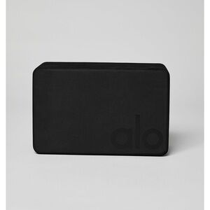 ALO Uplifting Yoga Block - black